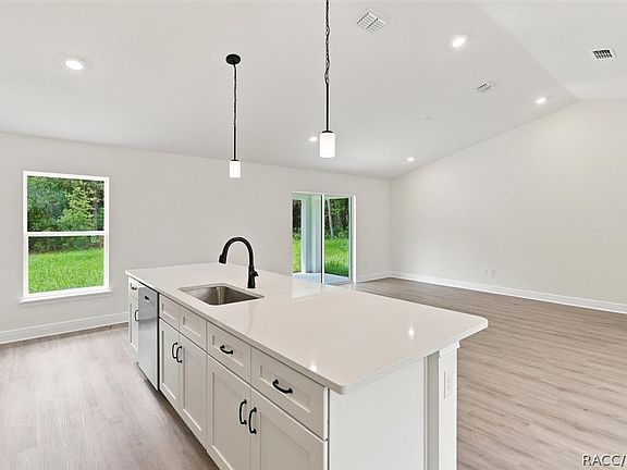 3rd image of 876 N Currier Point