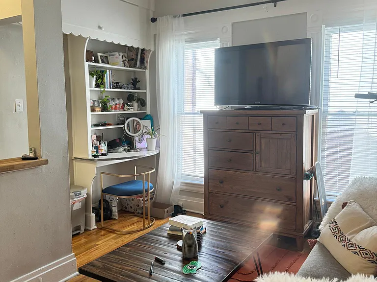 1631 N Race St #6 — Photo 11
