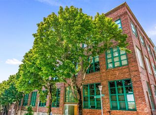 66 Bell St APT 200, Seattle, WA 98121