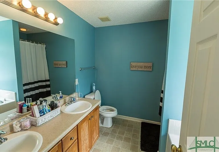 258 Lancaster Way — Photo 18