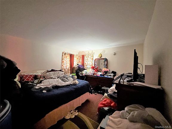 5th image of 3840 Linden Place
