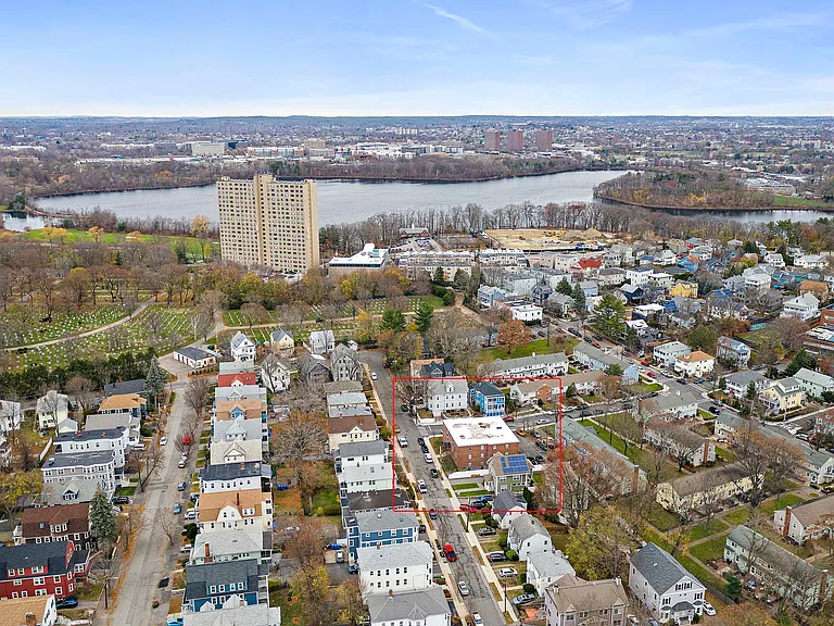 71 Oxford Ave #3 — Photo 16