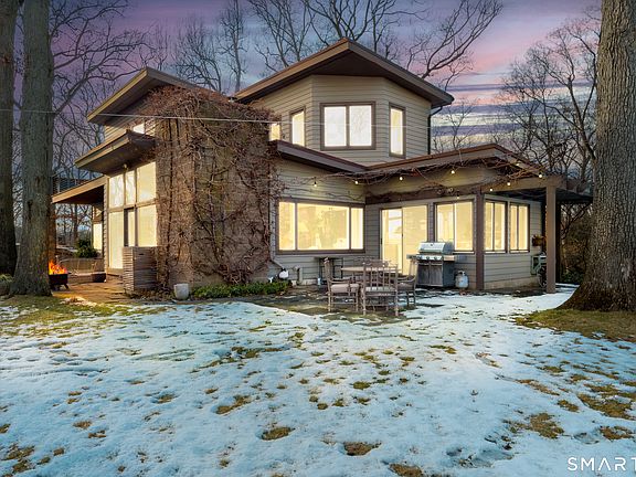 2nd image of 31 Splitrock Road