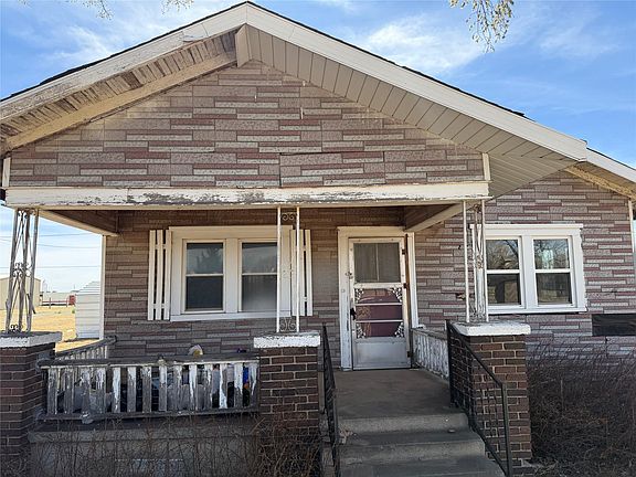 2nd image of 310 E Broadway St