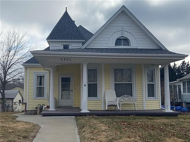 1st image of 2842 Angelique St