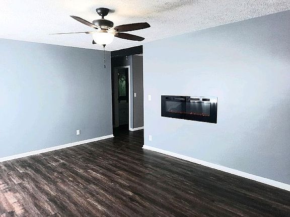 5th image of 800 Centennial Ave