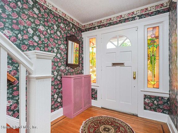 3rd image of 104 Delafield Ave
