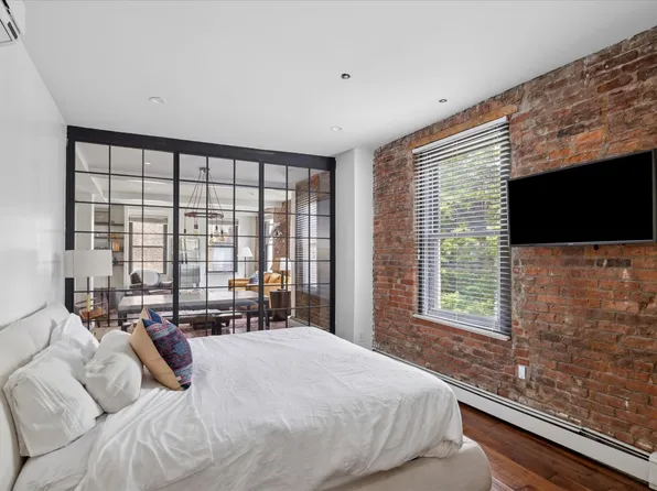 264 Water Street image 6 of 9