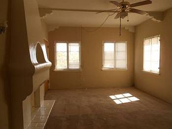 2nd image of 115 W 20th St