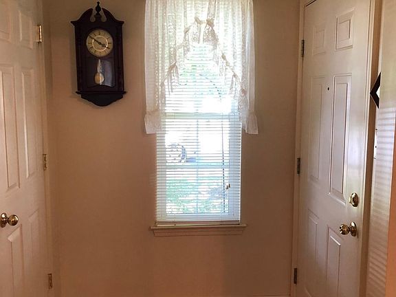 4th image of 108 Olivia Dr