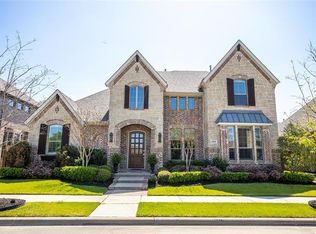1004 Crystal Oak Ln, Arlington, TX 76005