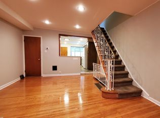 2425 S Alder St, Philadelphia, PA 19148