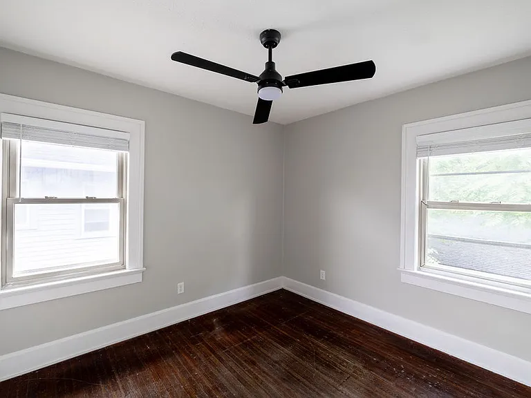 3554 N College Ave — Photo 27