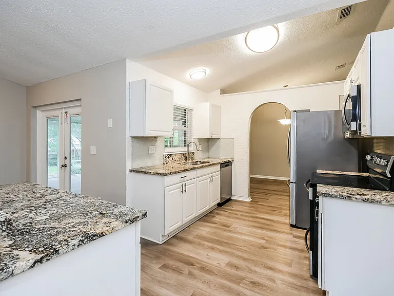 223 Bent Oak Loop — Photo 8