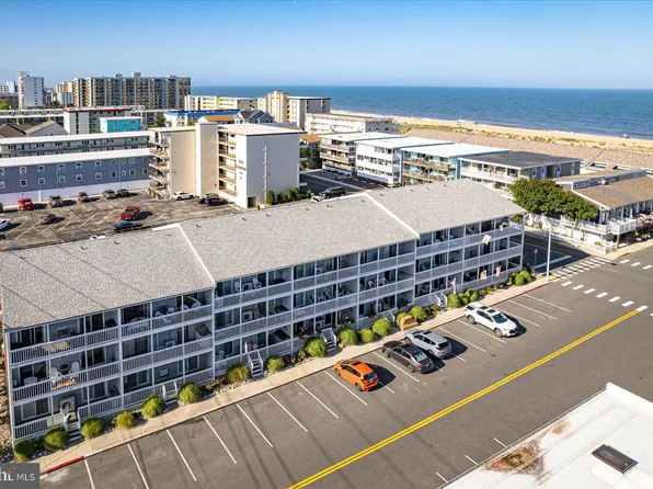 12 128th St Unit 2, Ocean City, MD 21842