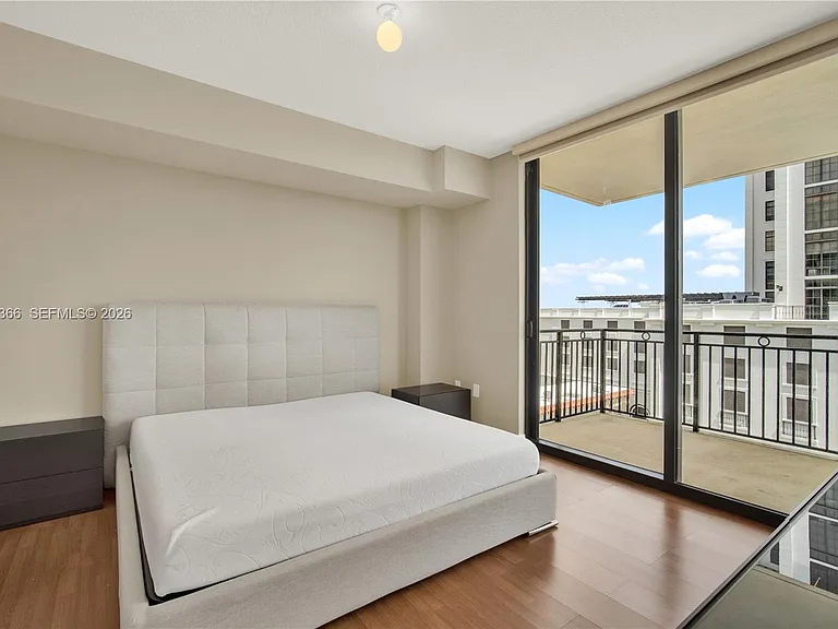 1300 Ponce De Leon Blvd #703 — Photo 36