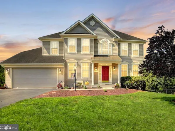 603 Shannon Dr N, Greencastle, PA 17225