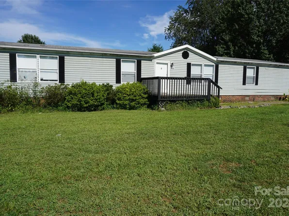 3588 Cameo Ln, Lenoir, NC 28645