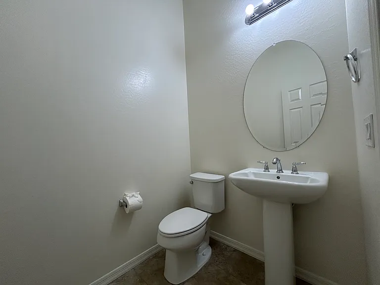 3841 E Powell Pl — Photo 39