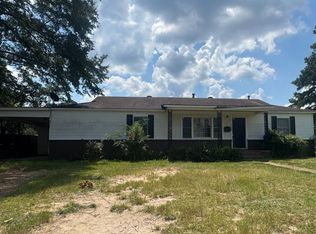 208 College Vw, Magnolia, AR 71753