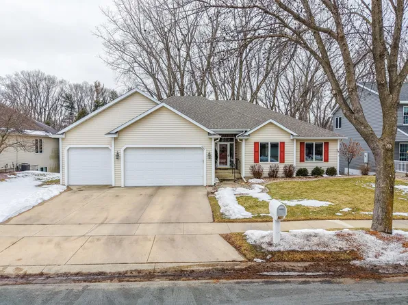 3721 Arbor Dr NW, Rochester, MN 55901