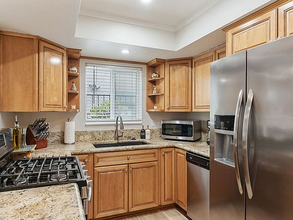 4th image of 1330 Reed Ave APT 1