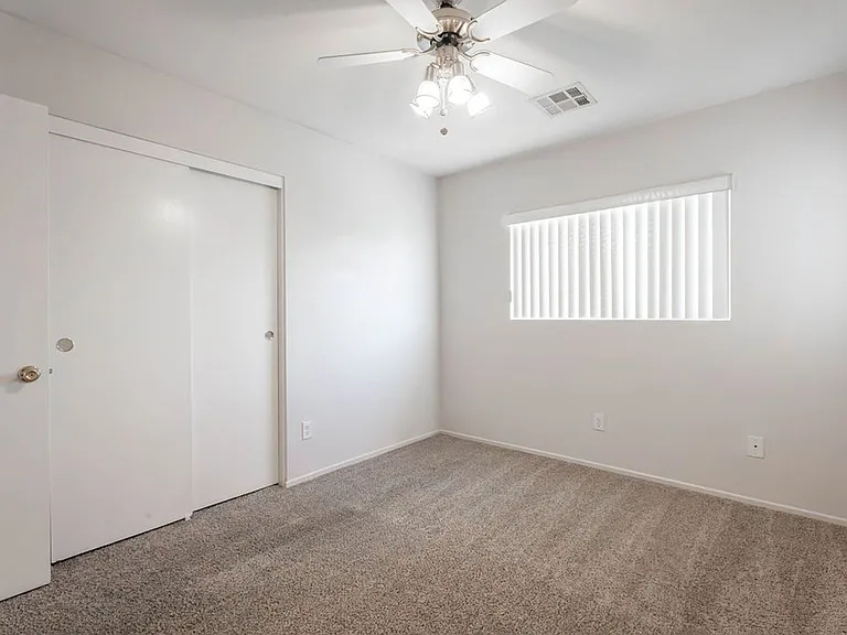 5531 Doubleday St — Photo 26