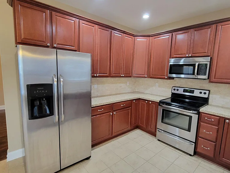 4155 Katherine Pl — Photo 12