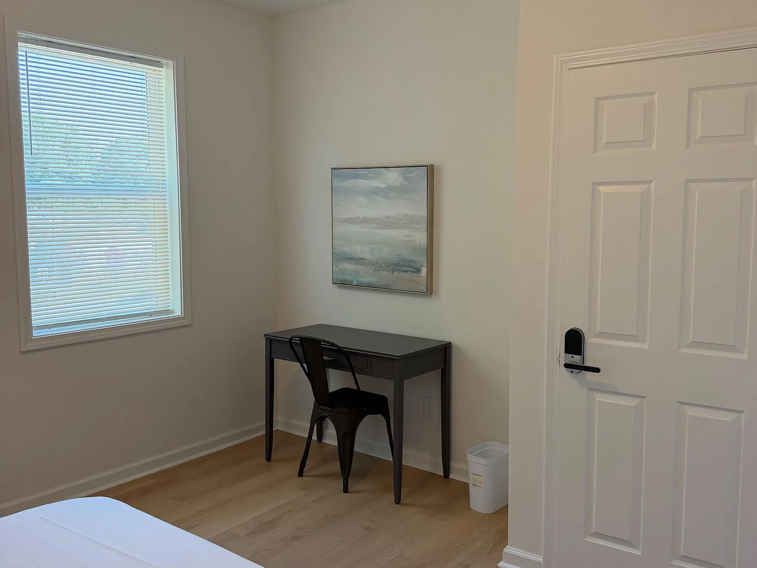 3 bed, 2.5 bath, 1300 sqft, $1,001 — Photo 2