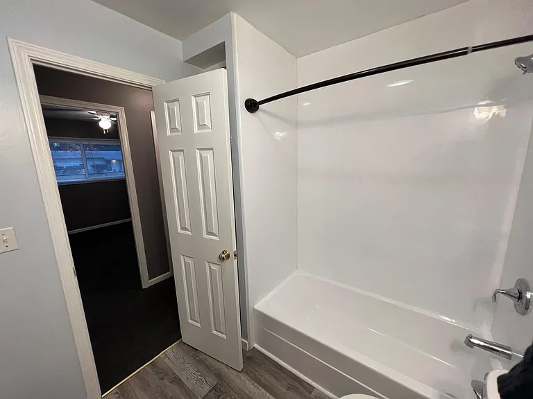 2418 Sheridan Dr — Photo 29