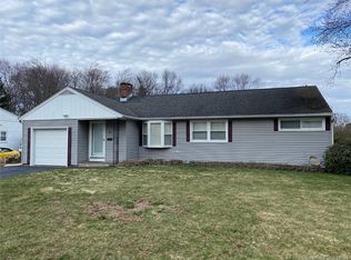 32 Tanglewood Rd, Wethersfield, CT 06109