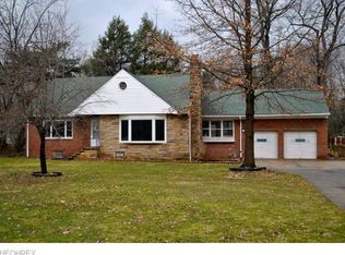 8584 Wiese Rd, Brecksville, OH 44141