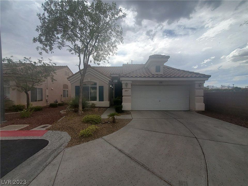 1st image of 2807 Altair St