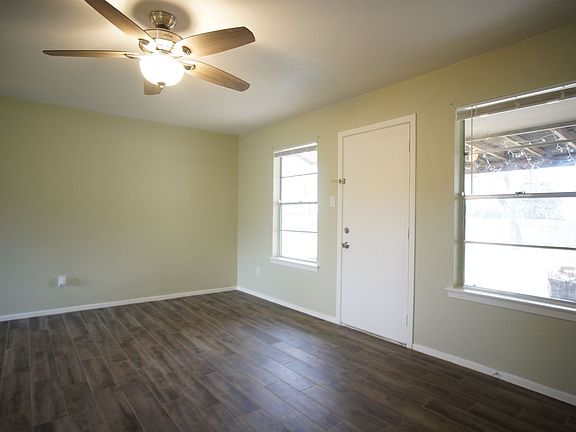 3rd image of 12725 Dakota Ln #B