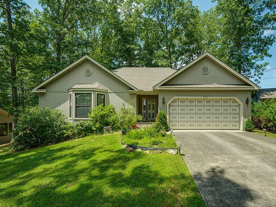 1st image of 127 Canterbury Dr
