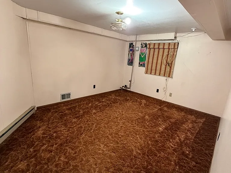 805 Bishop Ct #H — Photo 15