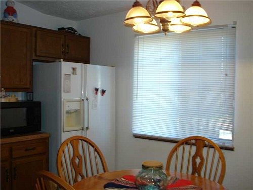 3rd image of 3661 Pleasant Lake Dr