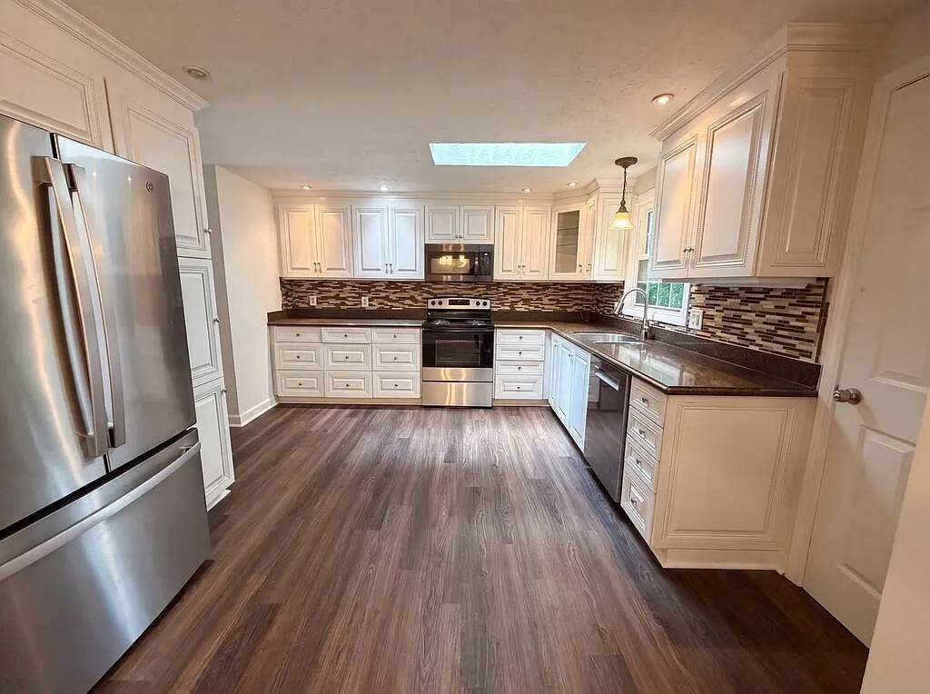 3 bed, 19602 sqft, $1,650 — Photo 2