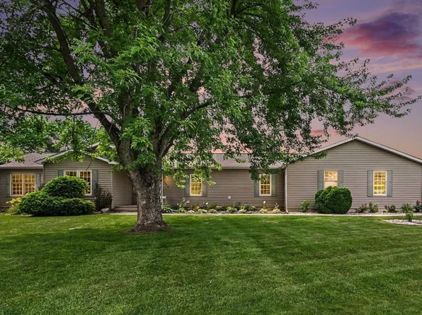 7472 Savanna Ln, Plymouth, IN 46563