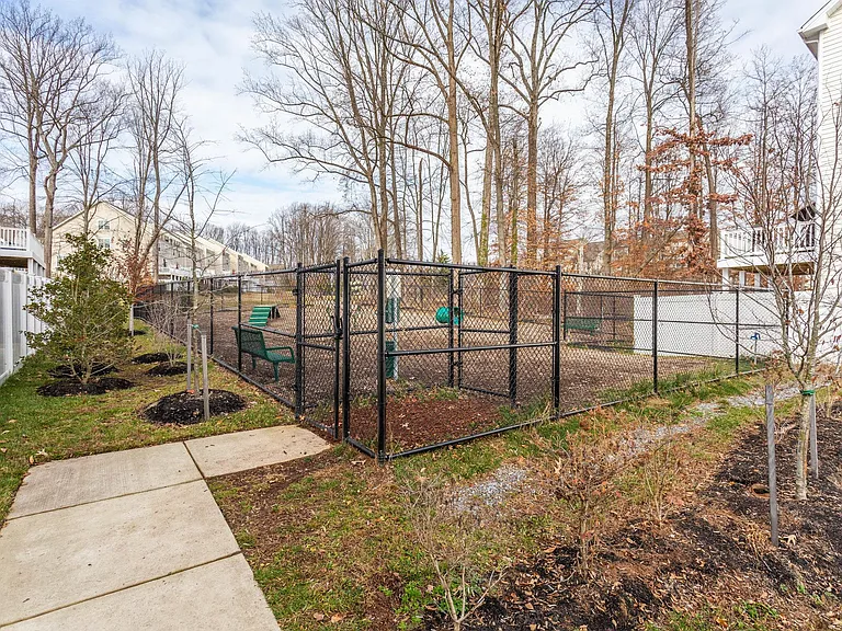 1295 Orchid Rd — Photo 45