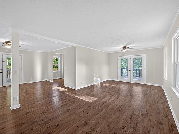 2nd image of 1342 Holladay Rd