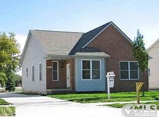 26891 Minock Cir, Redford, MI 48239