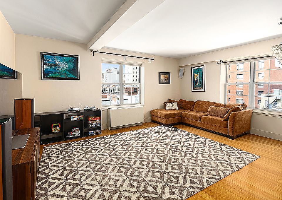 1st image of 266 W 115th St