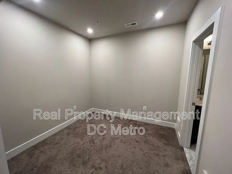 7205 Georgia Ave NW #A — Photo 9