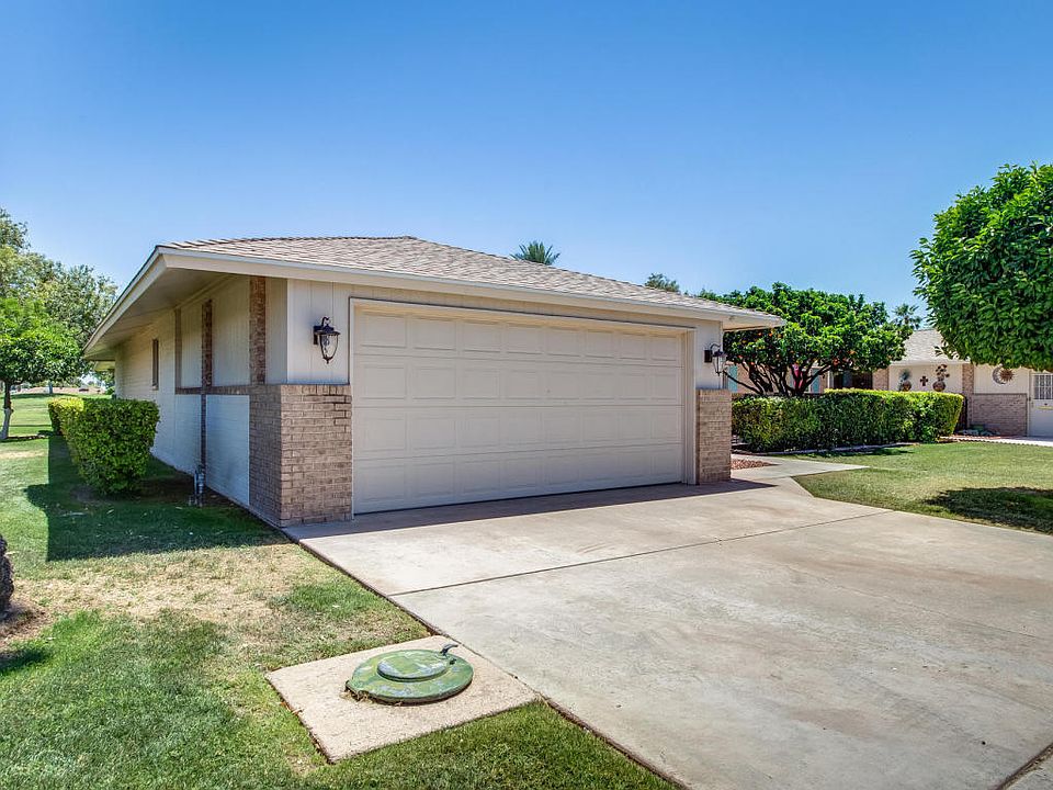 2nd image of 10412 W Tropicana Cir