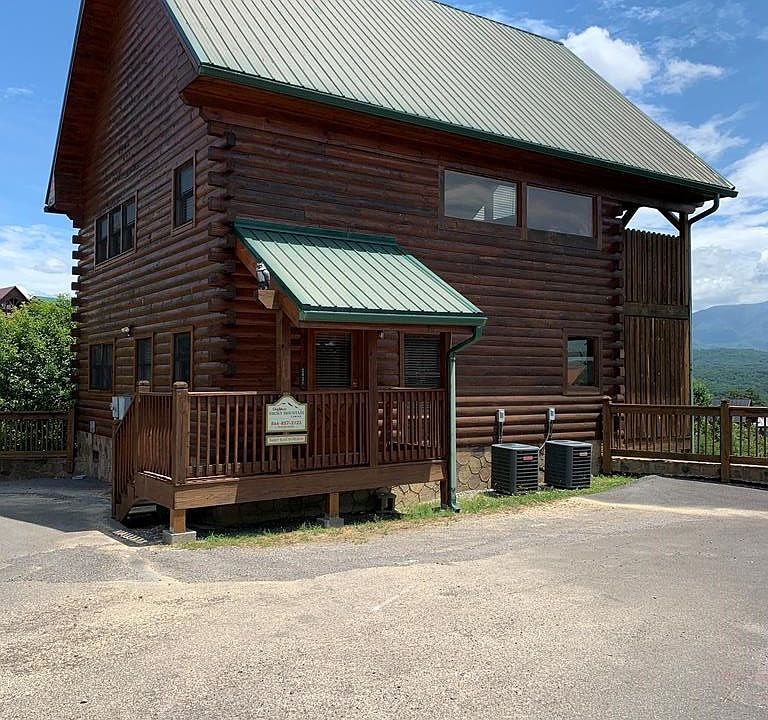 1st image of 2421 Breezy Ridge Dr