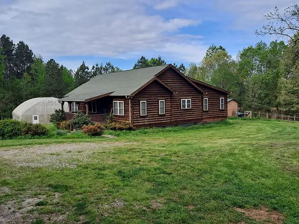 11166 S State Highway 9, Columbus, NC 28722