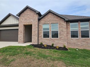 2304 Crane Ave, Pea Ridge, AR 72751