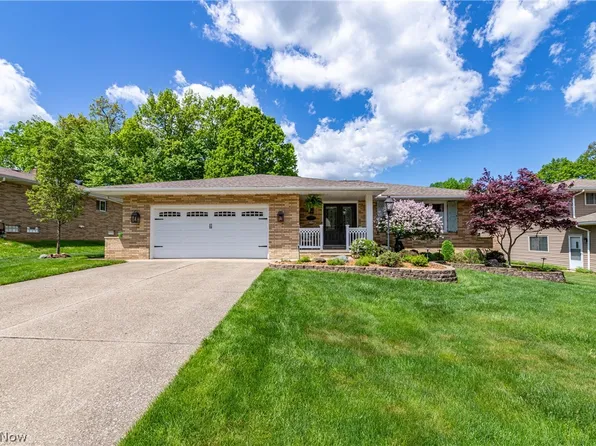 6810 Donna Rae Dr, Seven Hills, OH 44131