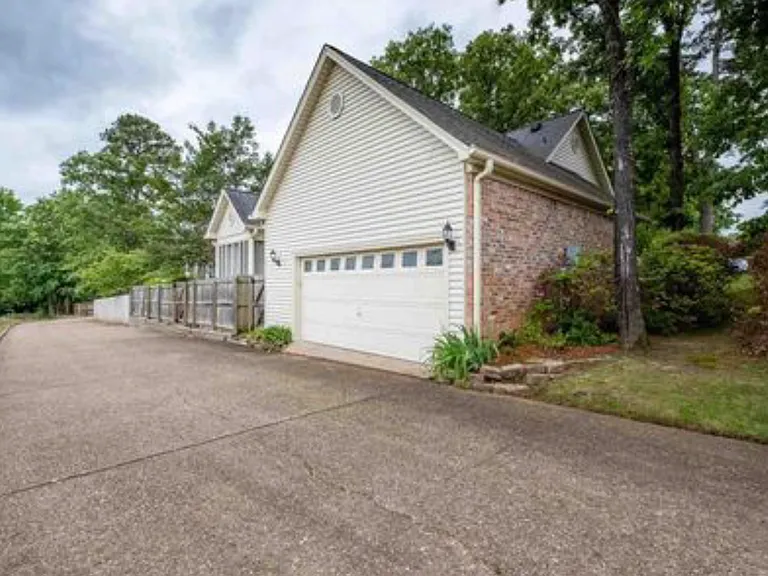 20 Carrollton Ct — Photo 30